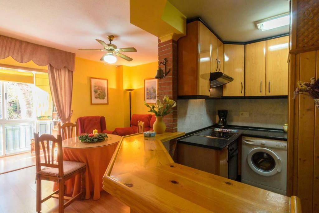 Cozy & Charming Apartment Almuñécar Esterno foto